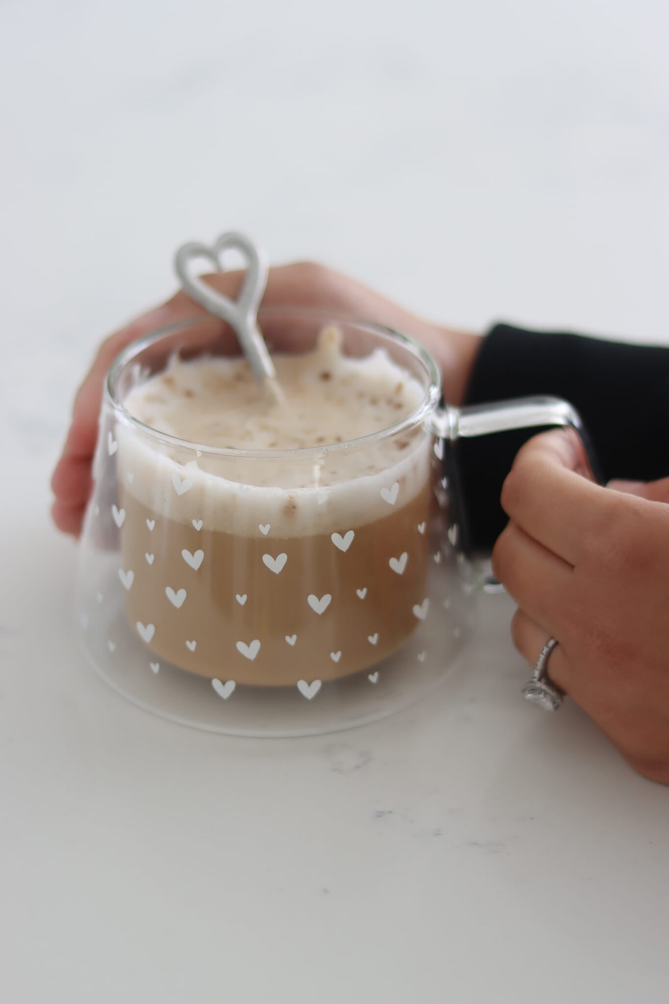 Wrap Around Double Walled Glass Mug – Multi Heart White
