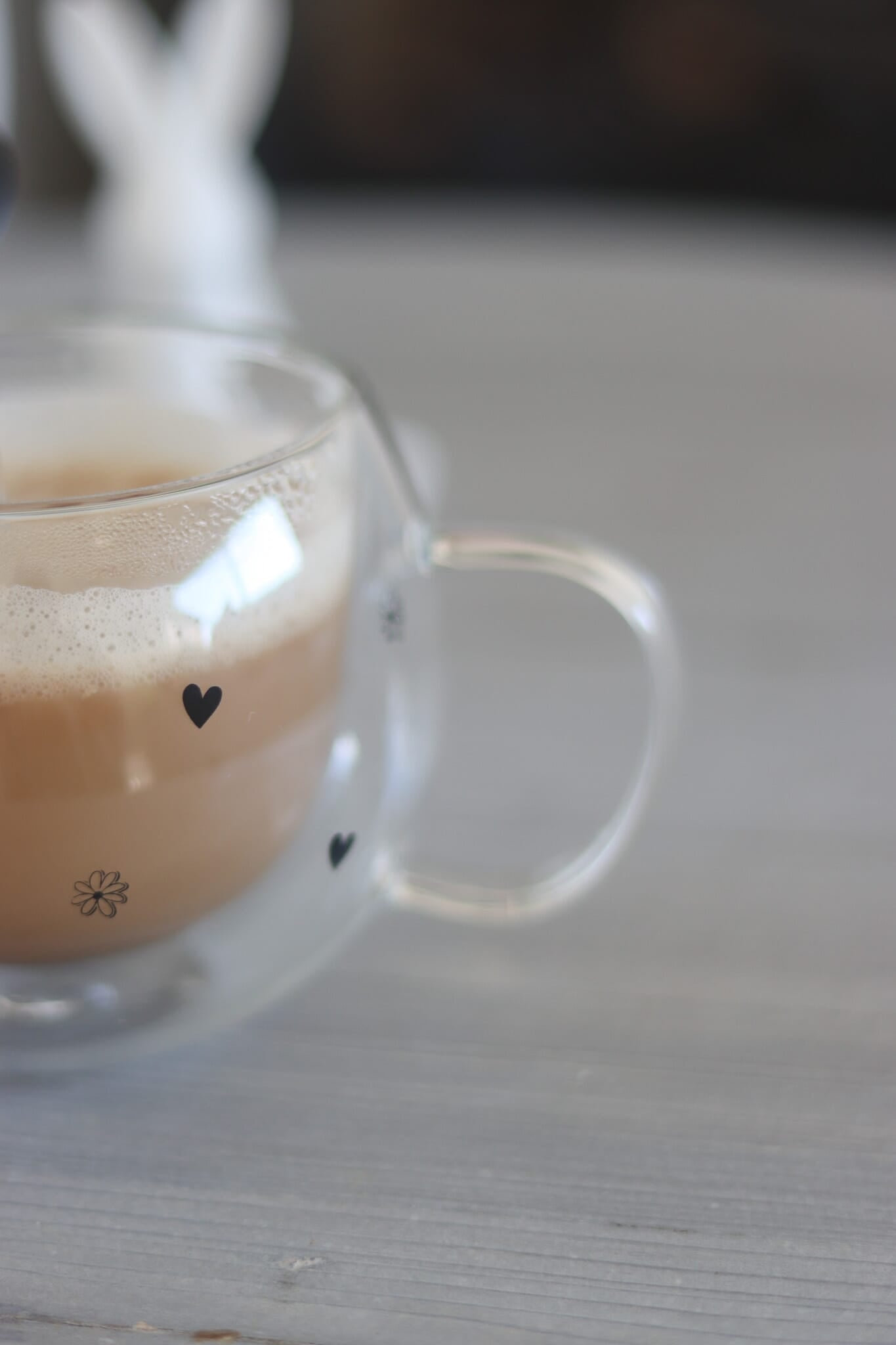 Round Double Wall Glass Mug Black - Daisy Hearts