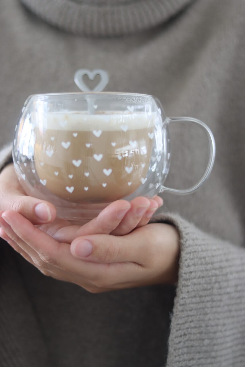 Round Double Walled Glass Mug - Multi Heart/White